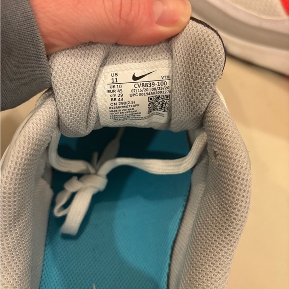 Nike Air Max 90 Men's Shoes in White-Iron Grey-Chlorine Blue colorway size 11 - Picture 5 of 6